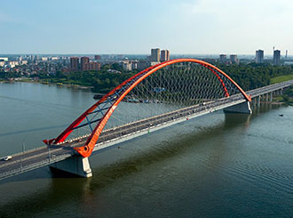 Поставка мостовых кранов в Новосибирск